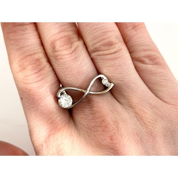 Silver Toned Infinity Double Barrel CZ Gemstone Vintage Ring - sz 9.75 - Picture 9 of 10